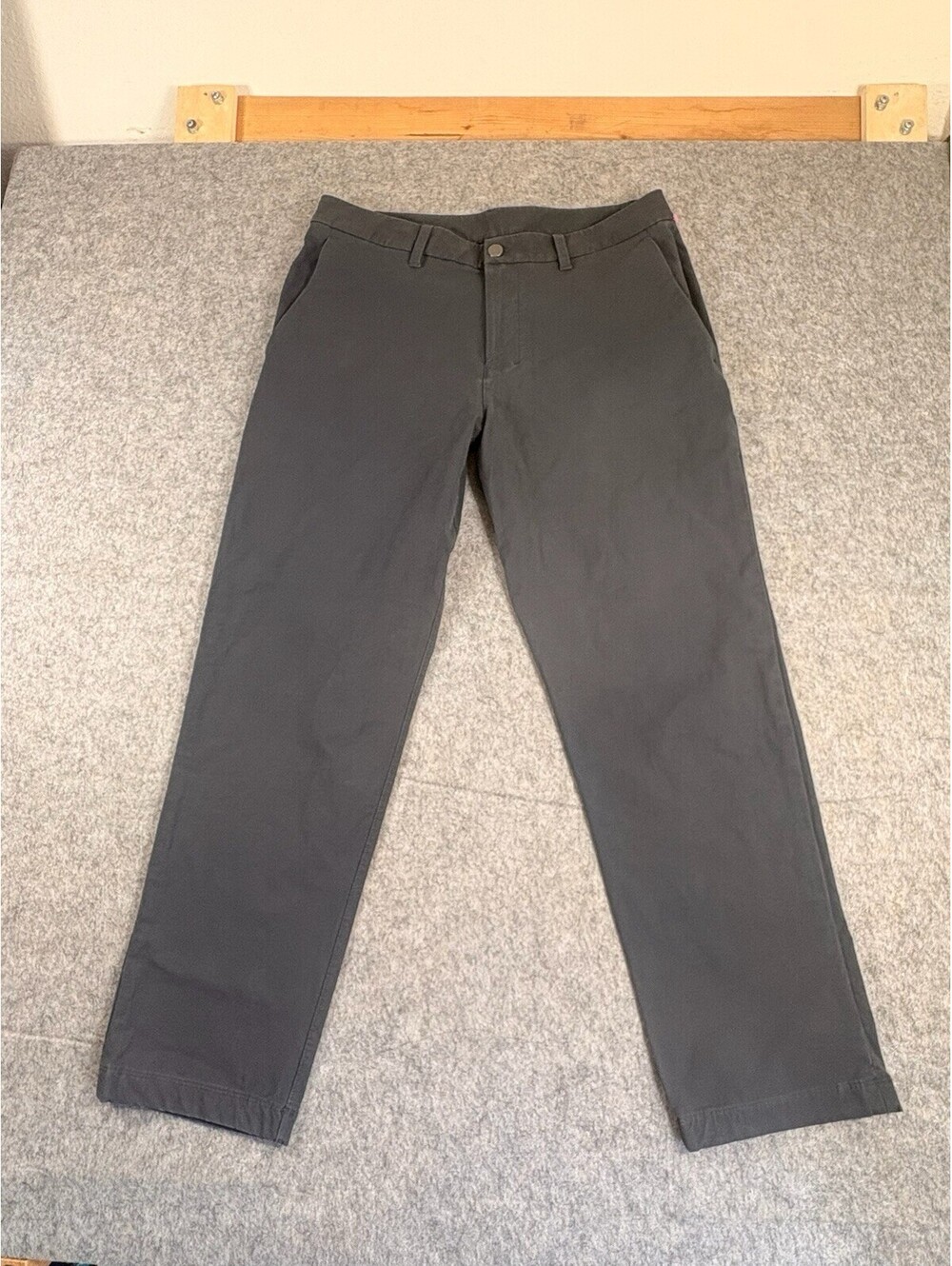 Lululemon ABC Slim Fit Versa Twill Pants Trousers Men 33x29 Gray